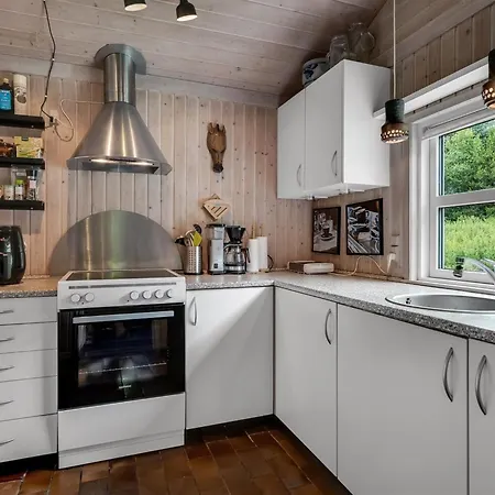 Ginette - 400m To The Fjord By Interhome * Åbybro