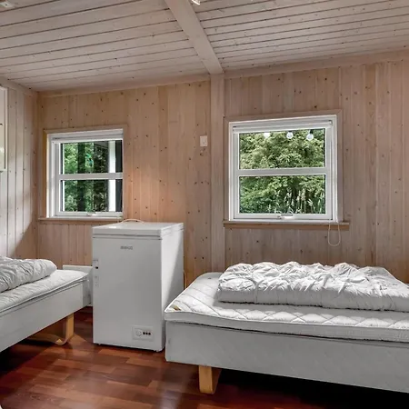 Ginette - 400m To The Fjord By Interhome