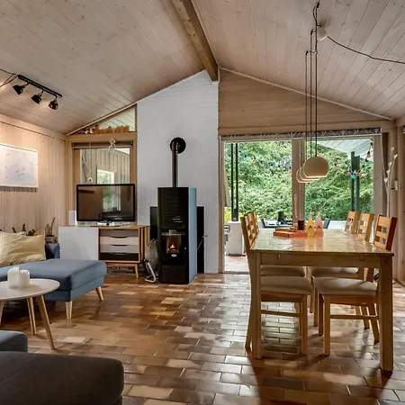 Ginette - 400m To The Fjord By Interhome Åbybro